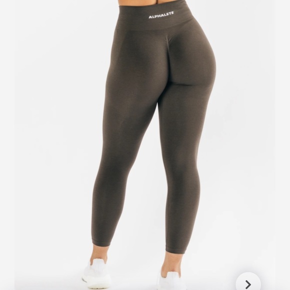 ISO AMPLIFY SEAMLESS